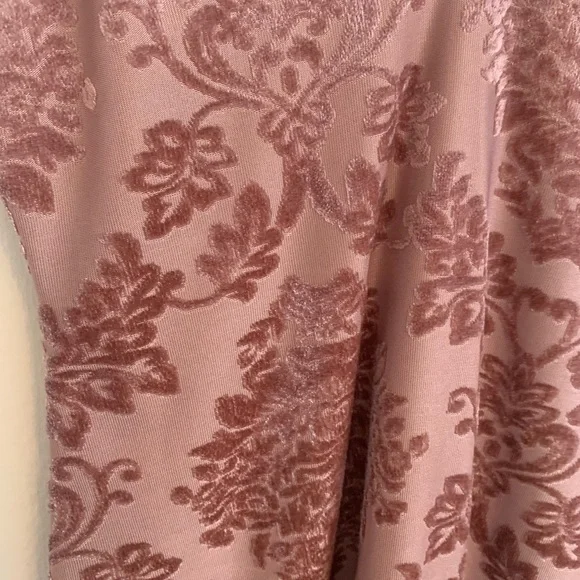 Bodycon Velvet midi dress - Picture 3 of 5